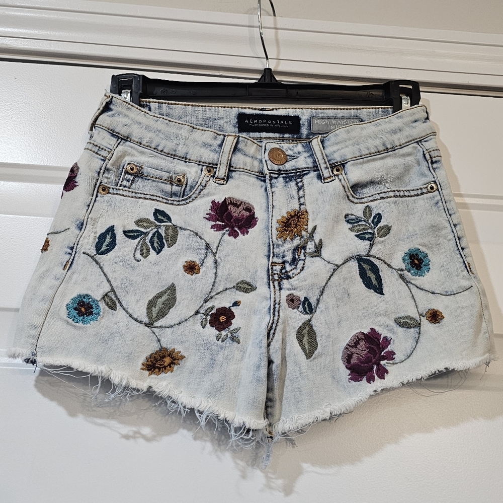 Aeropostale Embroided Floral Distressed Denim Shorts Size 0